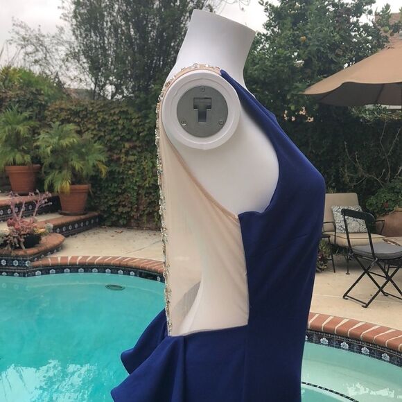 Sequin Hearts Beaded Ruffle Back Scuba Gown Sz 9 - Picture 4 of 8